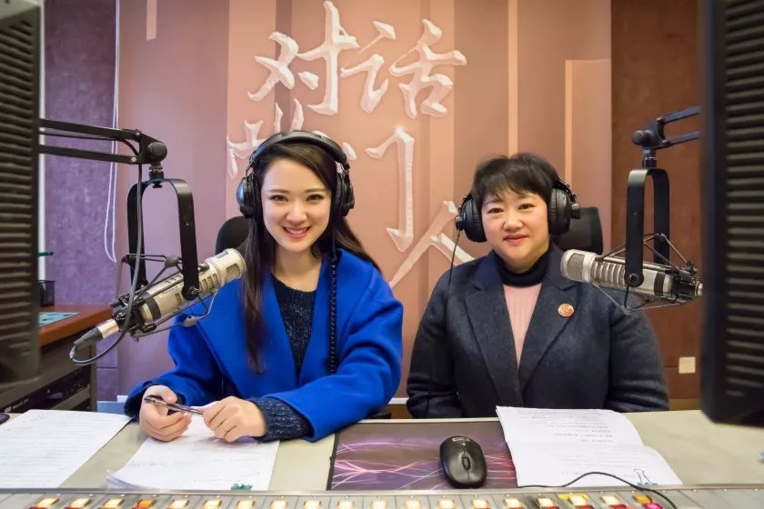 帥豐董事長(zhǎng)商若云受邀參加“對(duì)話掌門人”講解集成灶之奧秘