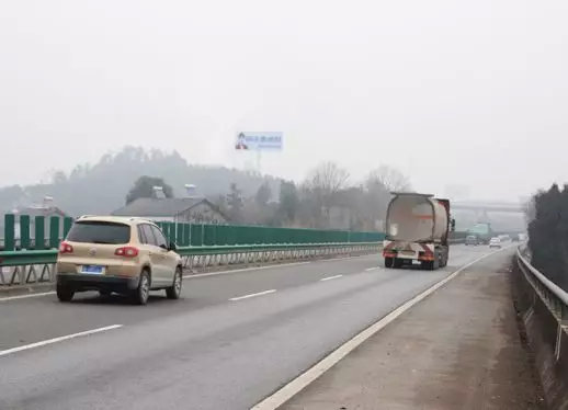 湖北新畫面全面上刊，近300塊廣告牌陸續(xù)閃耀全國！