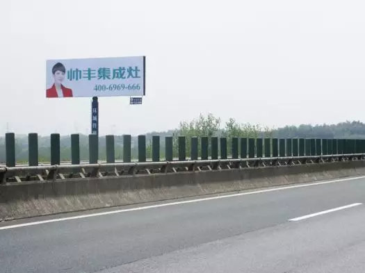 湖北新畫面全面上刊，近300塊廣告牌陸續(xù)閃耀全國！