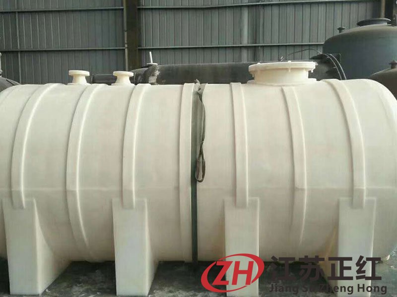 40噸塑料儲(chǔ)罐